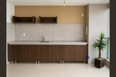Apartamento à venda com 191m², 4 quartos e 3 vagas