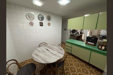 Apartamento à venda com 201m², 4 quartos e 2 vagas