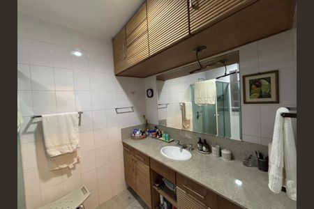 Apartamento à venda com 201m², 4 quartos e 2 vagas