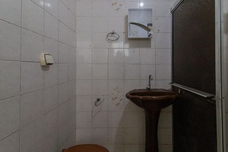 Banheiro de casa para alugar com 1 quarto, 70m² em Jardim Camila, Mauá