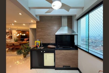 Apartamento à venda com 193m², 3 quartos e 3 vagas