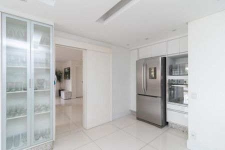 Apartamento à venda com 162m², 4 quartos e 2 vagas