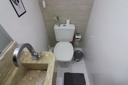 Casa à venda com 200m², 3 quartos e 4 vagasSuíte 3 Banheiro 