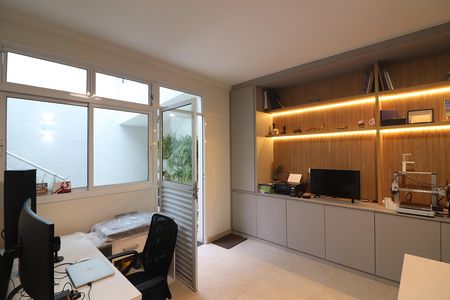 Casa à venda com 200m², 3 quartos e 4 vagasEspaço Gourmet