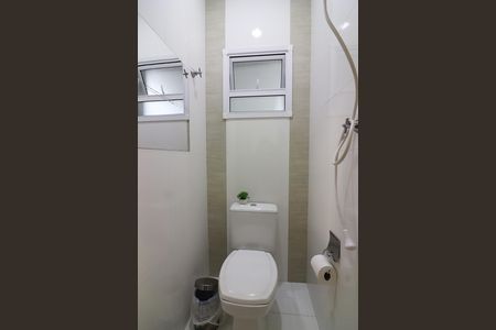 Casa à venda com 200m², 3 quartos e 4 vagasBanheiro de serviço