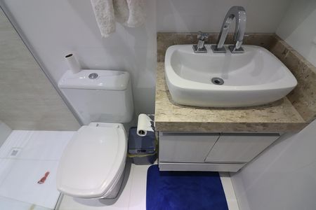 Casa à venda com 200m², 3 quartos e 4 vagasSuíte 2 Banheiro 