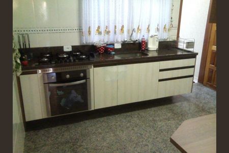 Casa à venda com 180m², 3 quartos e 4 vagas