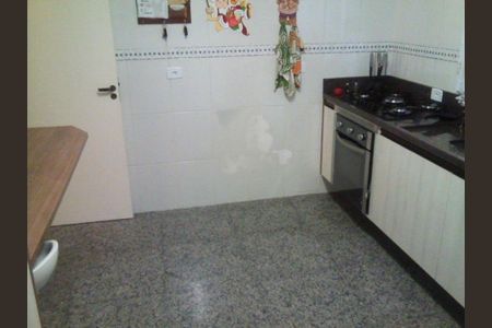 Casa à venda com 180m², 3 quartos e 4 vagas