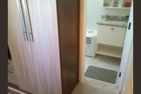 Casa à venda com 180m², 3 quartos e 4 vagas