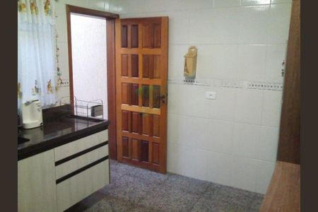 Casa à venda com 180m², 3 quartos e 4 vagas