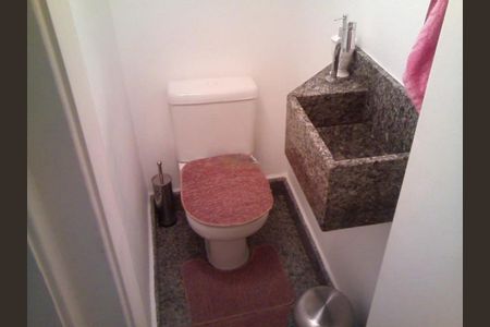 Casa à venda com 180m², 3 quartos e 4 vagas