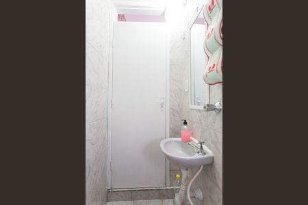 Casa à venda com 64m², 2 quartos e 1 vaga Casa à venda com 64m², 2 quartos e 1 vagaLavabo