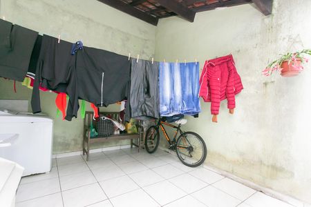 Casa à venda com 64m², 2 quartos e 1 vaga Casa à venda com 64m², 2 quartos e 1 vagaÁrea de Serviço
