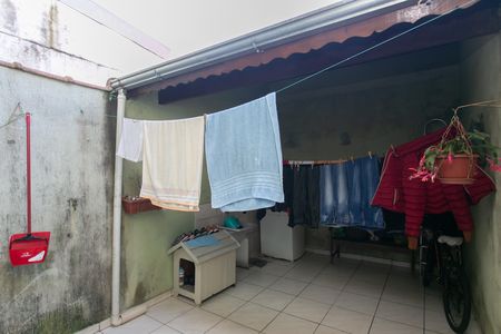 Casa à venda com 64m², 2 quartos e 1 vaga Casa à venda com 64m², 2 quartos e 1 vagaÁrea de Serviço