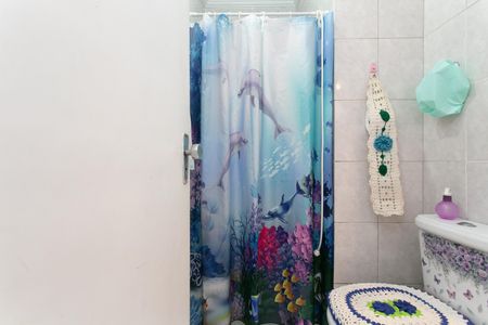 Casa à venda com 64m², 2 quartos e 1 vaga Casa à venda com 64m², 2 quartos e 1 vagaBanheiro