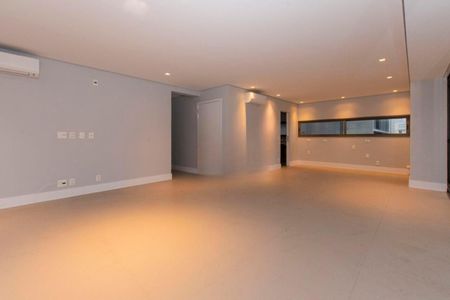 Apartamento para alugar com 160m², 2 quartos e 2 vagas