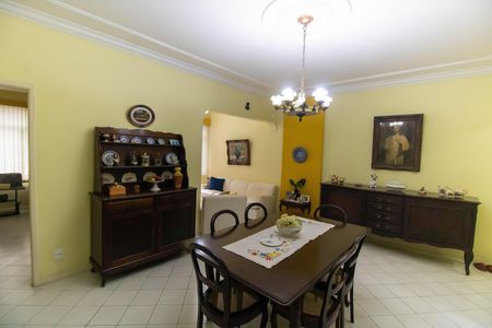 Apartamento à venda com 145m², 3 quartos e 1 vagaSala