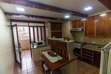 Apartamento à venda com 145m², 3 quartos e 1 vagaCozinha