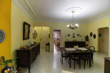 Apartamento à venda com 145m², 3 quartos e 1 vagaSala