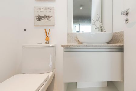Apartamento à venda com 84m², 2 quartos e 2 vagas Apartamento à venda com 84m², 2 quartos e 2 vagasLavabo