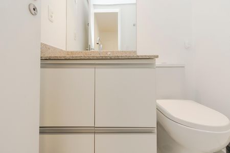 Apartamento à venda com 84m², 2 quartos e 2 vagas Apartamento à venda com 84m², 2 quartos e 2 vagasBanheiro da Suíte 2