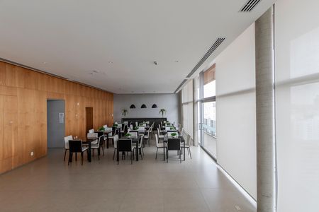 Apartamento à venda com 84m², 2 quartos e 2 vagas Apartamento à venda com 84m², 2 quartos e 2 vagasSalão de Festas