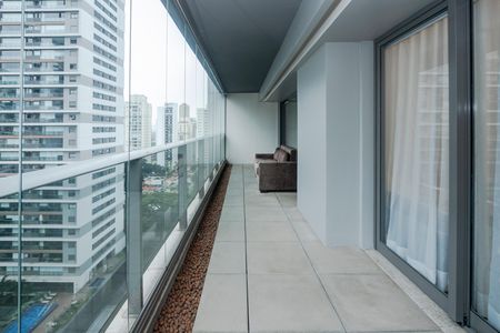 Apartamento à venda com 84m², 2 quartos e 2 vagas Apartamento à venda com 84m², 2 quartos e 2 vagasVaranda