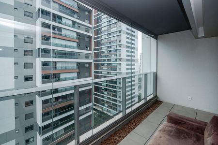 Apartamento à venda com 84m², 2 quartos e 2 vagas Apartamento à venda com 84m², 2 quartos e 2 vagasVaranda