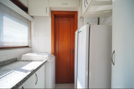 Apartamento para alugar com 83m², 2 quartos e 1 vagaÁrea de Serviço
