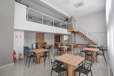 Apartamento à venda com 135m², 3 quartos e 3 vagas Apartamento à venda com 135m², 3 quartos e 3 vagasÁrea comum - Salão de festas 2