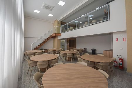 Apartamento à venda com 135m², 3 quartos e 3 vagas Apartamento à venda com 135m², 3 quartos e 3 vagasÁrea comum - Salão de festas 1