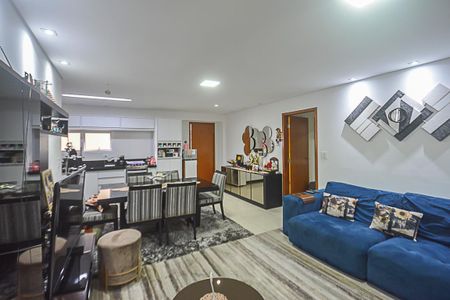 Apartamento à venda com 135m², 3 quartos e 3 vagas Apartamento à venda com 135m², 3 quartos e 3 vagasSala/Cozinha