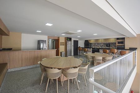 Apartamento à venda com 135m², 3 quartos e 3 vagas Apartamento à venda com 135m², 3 quartos e 3 vagasÁrea comum - Salão de festas 1