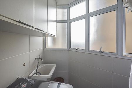 Apartamento à venda com 135m², 3 quartos e 3 vagas Apartamento à venda com 135m², 3 quartos e 3 vagasÁrea de Serviço