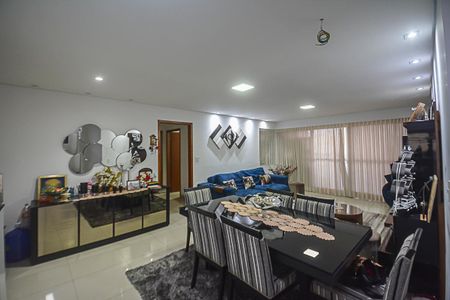 Apartamento à venda com 135m², 3 quartos e 3 vagas Apartamento à venda com 135m², 3 quartos e 3 vagasSala/Cozinha