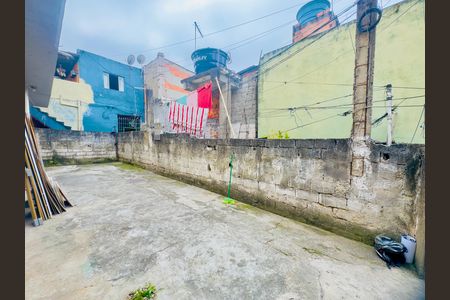 Casa para alugar com 56m², 2 quartos e sem vaga Casa para alugar com 56m², 2 quartos e sem vagaQuintal