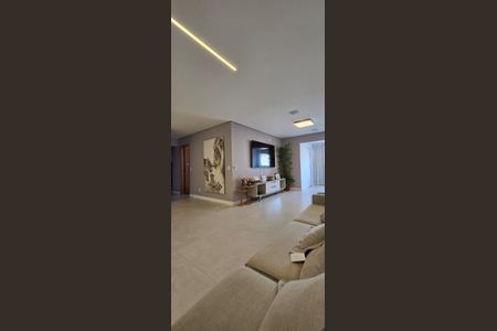 Apartamento à venda com 240m², 3 quartos e 4 vagas Apartamento à venda com 240m², 3 quartos e 4 vagasSala