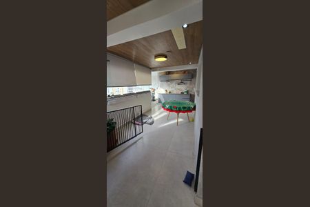 Apartamento à venda com 240m², 3 quartos e 4 vagas Apartamento à venda com 240m², 3 quartos e 4 vagasCozinha