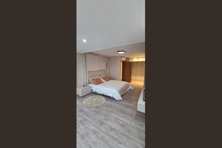 Apartamento à venda com 240m², 3 quartos e 4 vagas Apartamento à venda com 240m², 3 quartos e 4 vagasQuarto 1