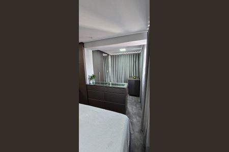 Apartamento à venda com 240m², 3 quartos e 4 vagas Apartamento à venda com 240m², 3 quartos e 4 vagasQuarto
