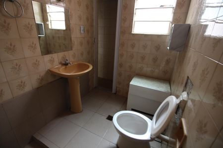 Apartamento para alugar com 62m², 2 quartos e sem vagaBanheiro