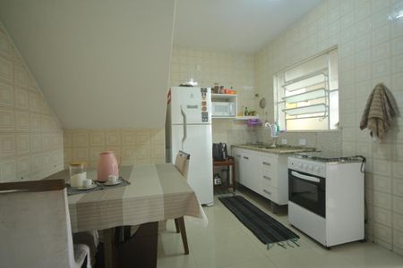 Casa à venda com 102m², 2 quartos e 1 vagaCozinha 