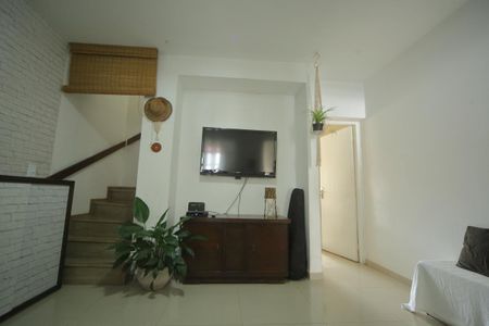 Sala de casa para alugar com 2 quartos, 102m² em Parque Terra Nova Ii, São Bernardo do Campo