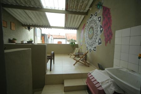 Casa à venda com 102m², 2 quartos e 1 vagaVaranda  interna 