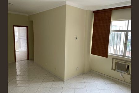 Apartamento à venda com 89m², 3 quartos e 1 vaga Apartamento à venda com 89m², 3 quartos e 1 vagaSala