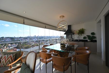 Apartamento à venda com 133m², 3 quartos e 2 vagas Apartamento à venda com 133m², 3 quartos e 2 vagasVaranda Gourmet