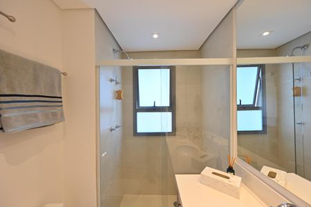 Apartamento à venda com 133m², 3 quartos e 2 vagas Apartamento à venda com 133m², 3 quartos e 2 vagasBanheiro da Suíte 1