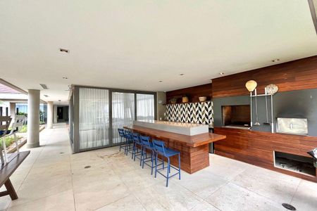 Apartamento à venda com 133m², 3 quartos e 2 vagas Apartamento à venda com 133m², 3 quartos e 2 vagasChurrasqueira