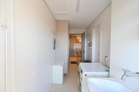 Apartamento à venda com 133m², 3 quartos e 2 vagas Apartamento à venda com 133m², 3 quartos e 2 vagasLavanderia