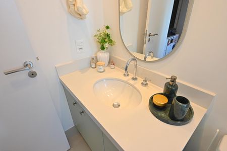 Apartamento à venda com 133m², 3 quartos e 2 vagas Apartamento à venda com 133m², 3 quartos e 2 vagasBanheiro da Suíte 2